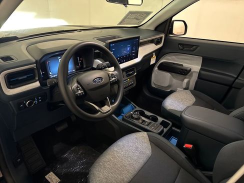 New 2026 Ford Maverick XLT FWD image 32