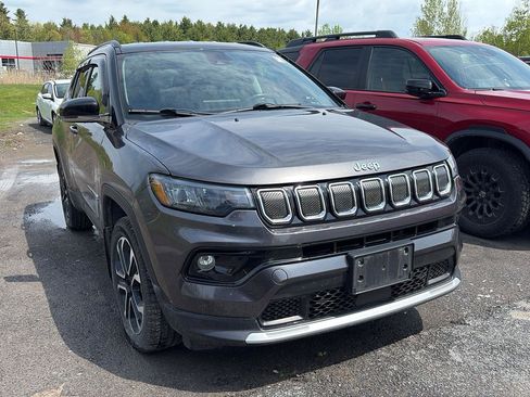 Used 2022 Jeep Compass Limited AWD/4WD image 2