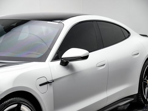 Used 2020 Porsche Taycan Turbo S image 24