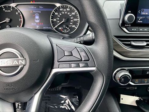 Certified 2025 Nissan Altima 2.5 SV FWD image 24