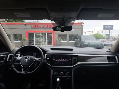 Used 2018 Volkswagen Atlas SEL FWD image 30