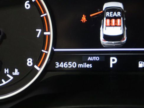 Used 2023 Nissan Rogue SV image 39