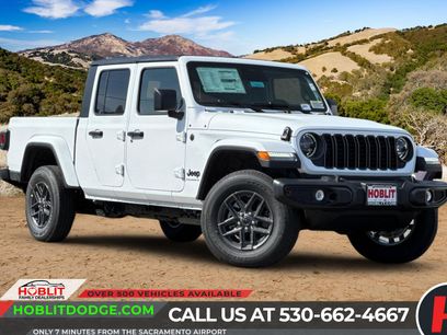 New 2026 Jeep Gladiator Sport