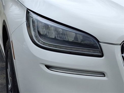 Used 2021 Lincoln Corsair AWD w/ Equipment Group 101A image 9