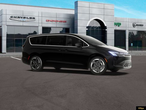 New 2027 Chrysler Pacifica Limited AWD/4WD image 10
