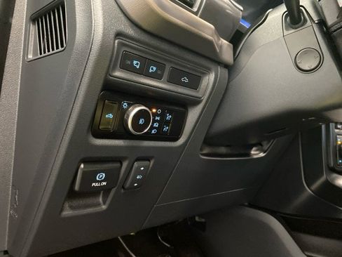 Used 2023 Ford F150 Raptor AWD/4WD image 17