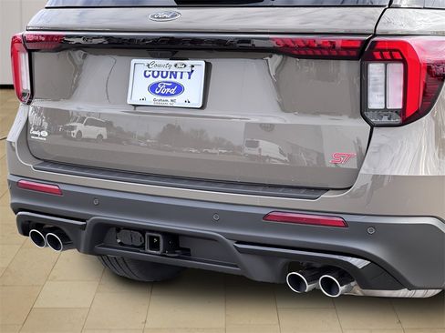 New 2026 Ford Explorer ST w/ Sun And Sound Package image 44