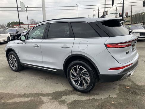 New 2026 Lincoln Corsair Premiere image 7