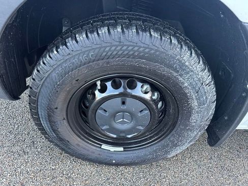 Used 2024 Mercedes-Benz Sprinter 3500 image 27