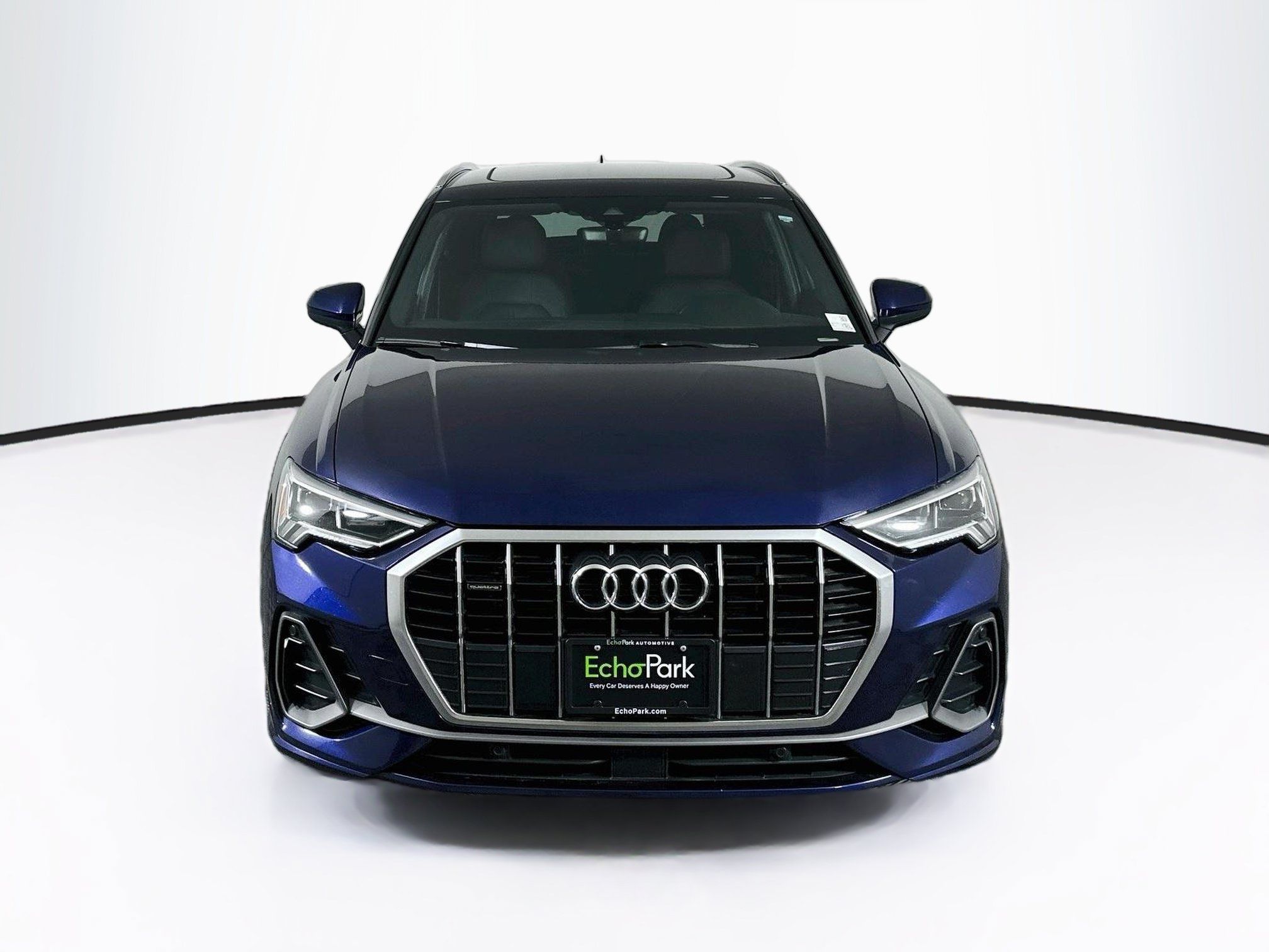 Used 2025 Audi Q3 2.0T Premium AWD/4WD image 2