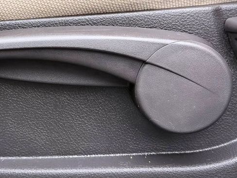 Used 2011 Hyundai Santa Fe GLS FWD image 23