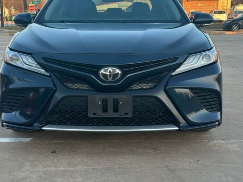 Used 2020 Toyota Camry XSE image 2
