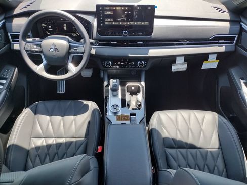 New 2026 Mitsubishi Outlander SEL Black Edition AWD/4WD image 3