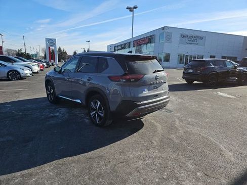 Certified 2023 Nissan Rogue SL w/ SL Premium Package image 5