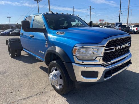 Used 2021 RAM 5500 Tradesman w/ Safety Group image 7