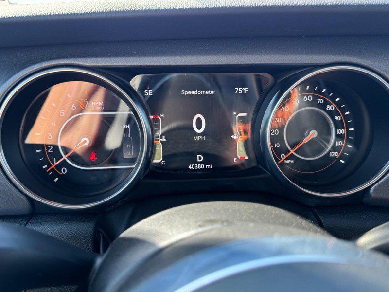 Used 2023 Jeep Gladiator Mojave w/ LED Lighting Group AWD/4WD image 24