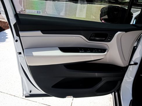 New 2026 Honda Odyssey EX-L image 14