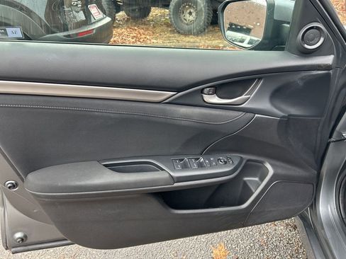Used 2017 Honda Civic EX image 10