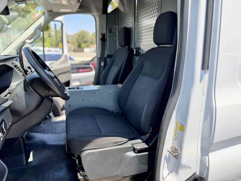 Used 2020 Ford Transit 250 Medium Roof RWD image 18