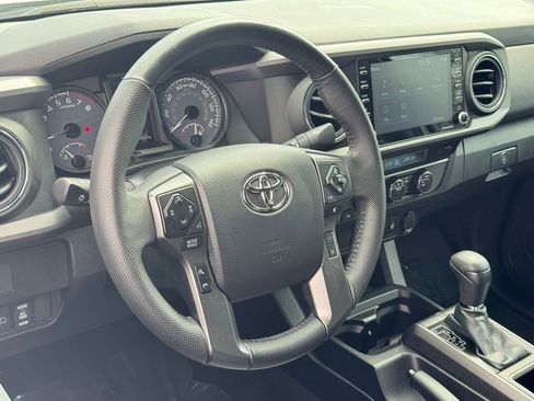 Used 2023 Toyota Tacoma TRD Sport image 19