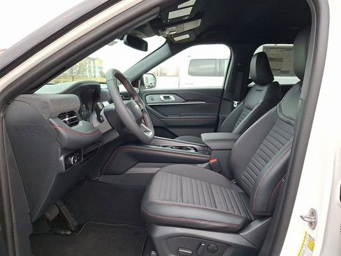 New 2026 Ford Explorer ST-Line w/ ST-Line Street Pack image 6