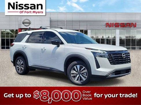 New 2026 Nissan Pathfinder SL FWD image 1