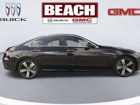 Used 2025 Mercedes-Benz C 300 4MATIC Sedan image 2