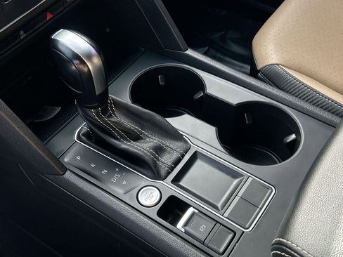 Used 2021 Volkswagen Atlas Cross Sport SE image 14