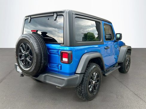 Used 2023 Jeep Wrangler Sport AWD/4WD image 4