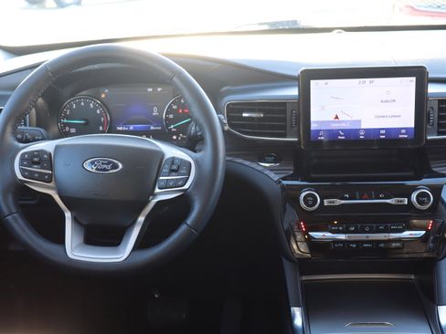 Used 2023 Ford Explorer Limited w/ Equipment Group 301A image 15
