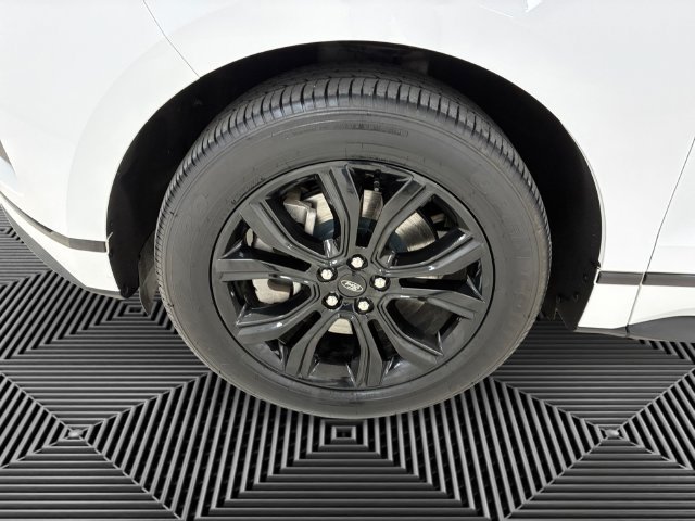 Used 2022 Ford Edge SE w/ Black Appearance Package AWD/4WD image 9