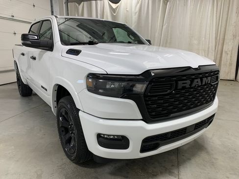 Used 2025 RAM 1500 Big Horn AWD/4WD image 14