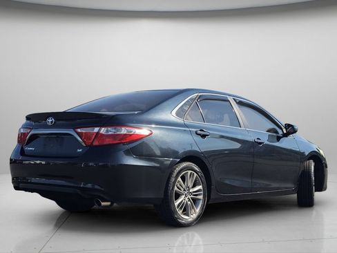 Used 2016 Toyota Camry SE FWD image 23