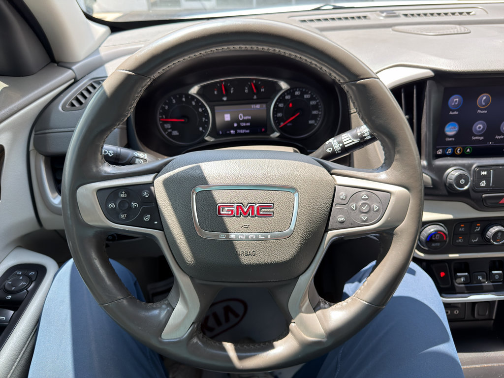 Used 2020 GMC Terrain Denali w/ Denali Premium Package FWD image 15