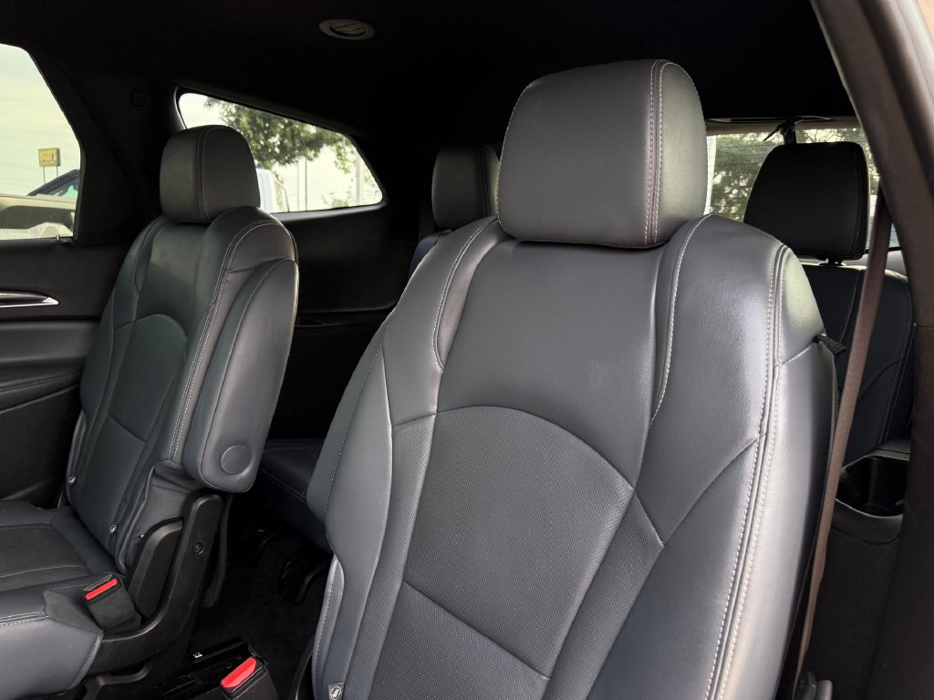Used 2022 Buick Enclave Premium FWD image 20