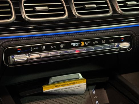 New 2026 Mercedes-Benz Maybach GLS 600 4MATIC image 21