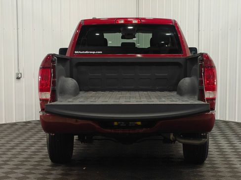 Used 2018 RAM 1500 Express AWD/4WD image 17
