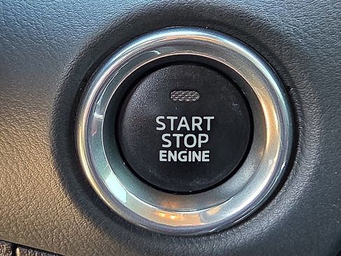 Used 2023 MAZDA CX-5 Carbon Edition image 19