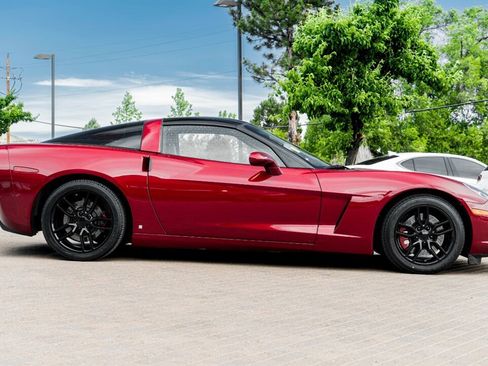 Used 2007 Chevrolet Corvette Coupe w/ Preferred Equipment Group RWD image 5