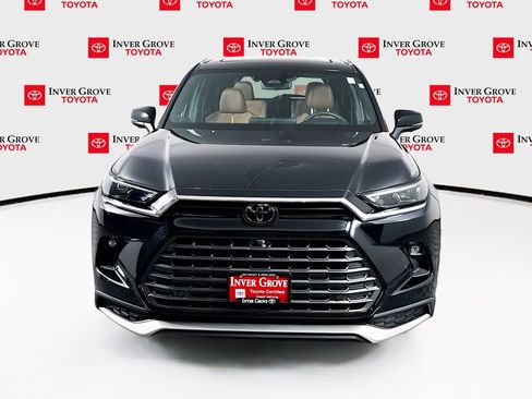 Used 2025 Toyota Grand Highlander AWD Hybrid image 2