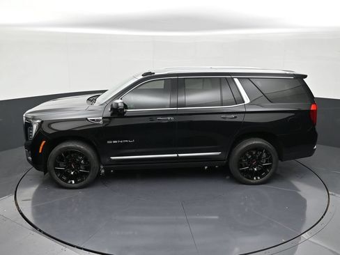 Used 2025 GMC Yukon Denali w/ Sun & Power Step Package RWD image 14