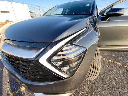 Used 2025 Kia Sportage EX FWD image 26