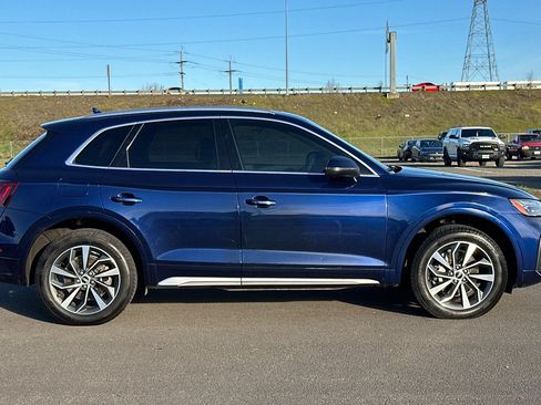 Used 2021 Audi Q5 2.0T Premium Plus w/ Premium Plus Package AWD/4WD image 2