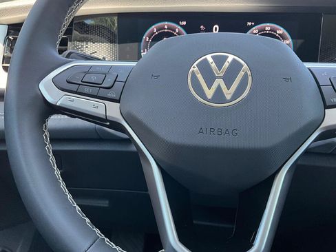 New 2026 Volkswagen Tiguan SE AWD/4WD image 22