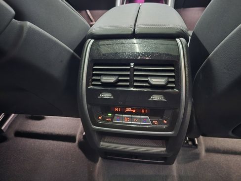 Used 2025 BMW X6 xDrive40i image 36