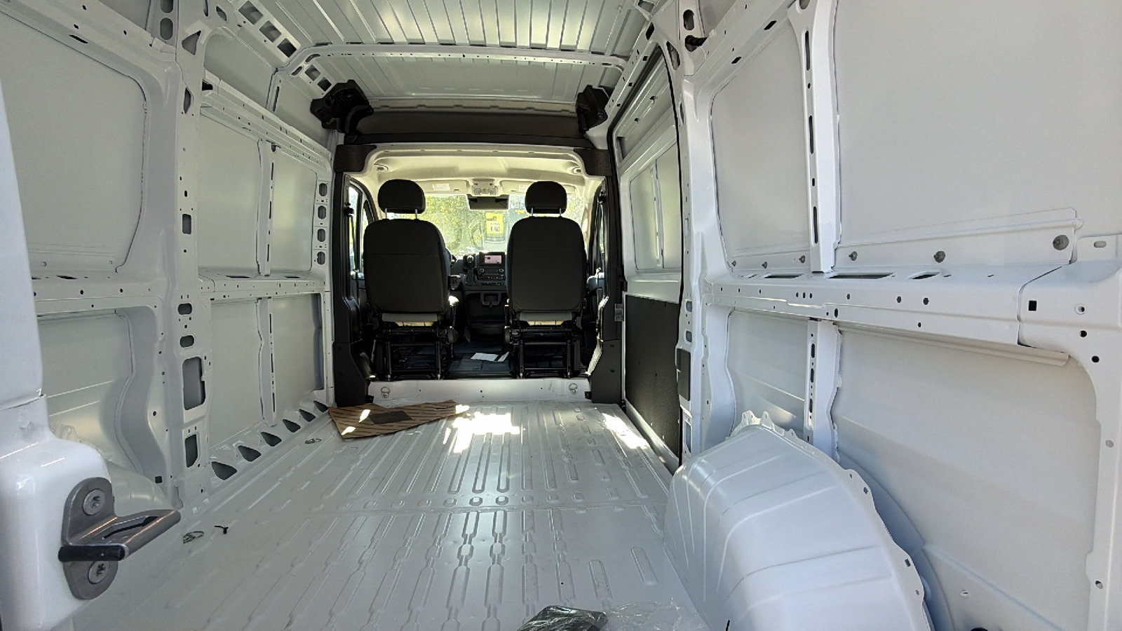 New 2026 RAM ProMaster 1500 w/ Convenience Group FWD image 13