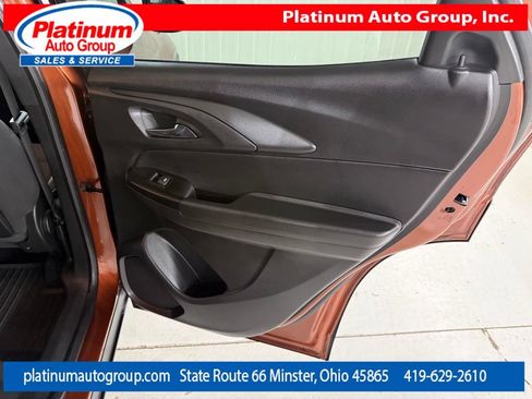 Used 2021 Chevrolet TrailBlazer LT FWD image 37