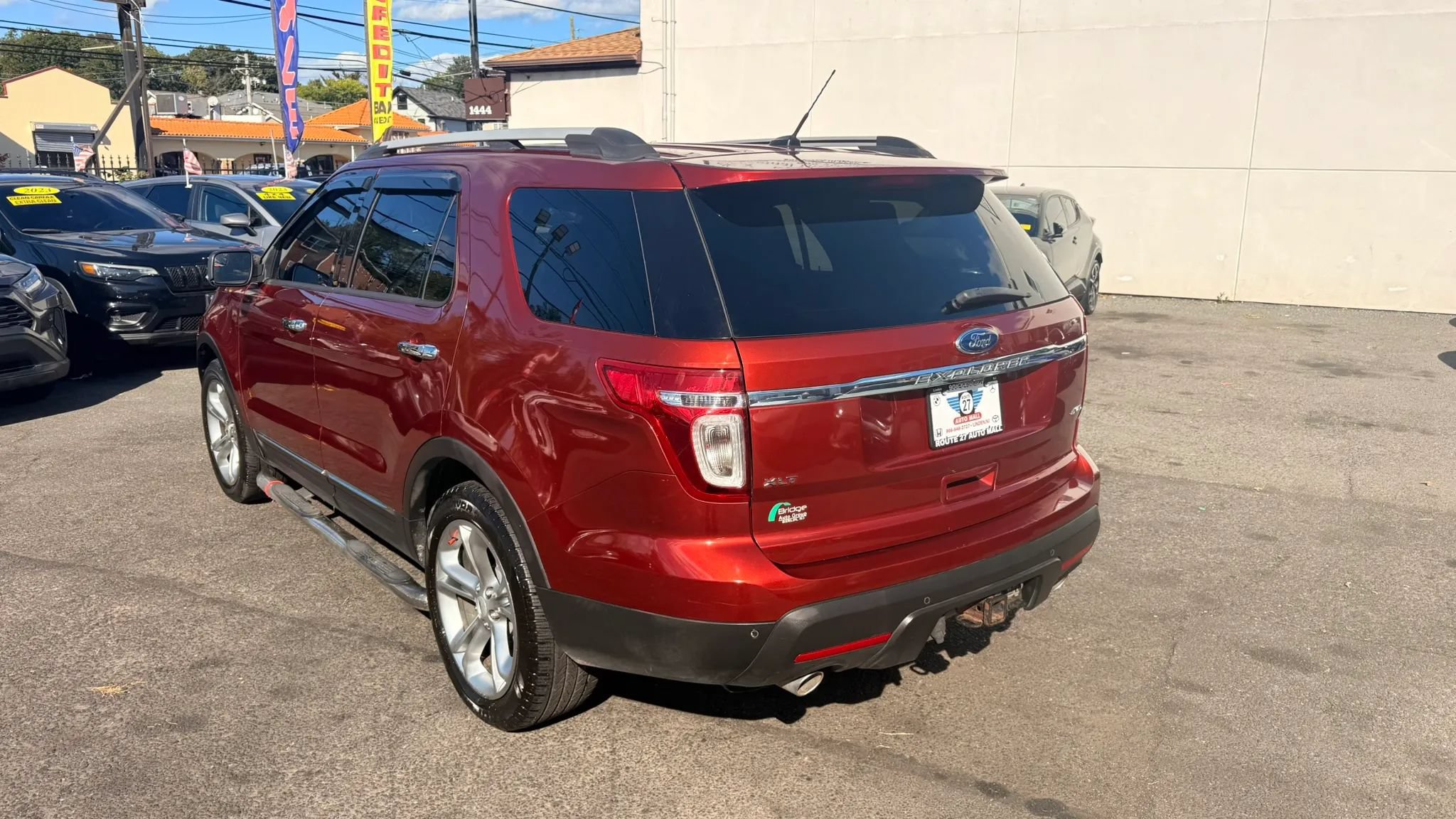 Used 2014 Ford Explorer XLT w/ Equipment Group 201A AWD/4WD image 5
