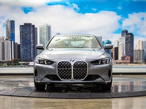 Used 2026 BMW 430i xDrive Coupe w/ Premium Package image 3