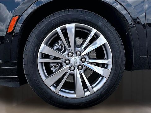 Certified 2025 Cadillac XT6 Premium Luxury w/ Platinum Package AWD/4WD image 8